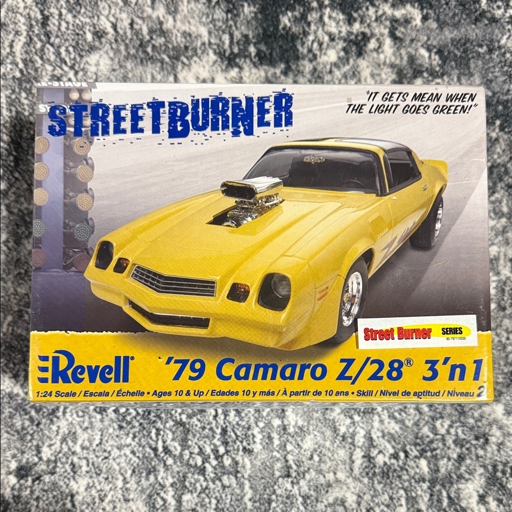 New Sealed Revell '79 Camaro Z/28 Model Kit Street Burner 1:24 Scale